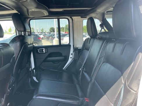 Used 2024 Jeep Wrangler High Altitude AWD/4WD image 23
