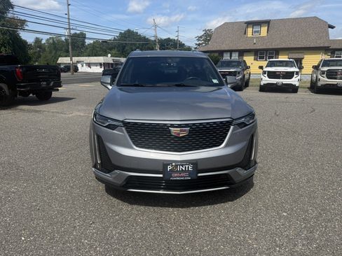 Used 2025 Cadillac XT6 Luxury w/ LPO, Floor Liner Package AWD/4WD image 8