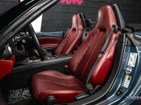 Used 2020 MAZDA MX-5 Miata Grand Touring image 5
