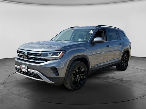 Used 2023 Volkswagen Atlas SE w/ Black Wheel Package AWD/4WD image 5