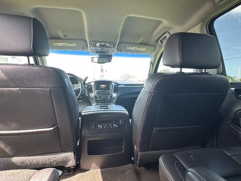 Used 2018 Chevrolet Tahoe Premier w/ RST 6.2L Performance Edition RWD image 13