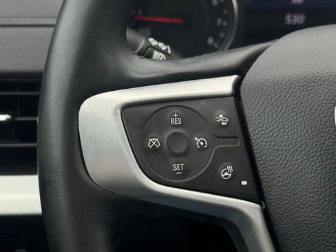 Used 2024 GMC Terrain SLT FWD image 25