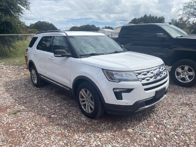 Used 2019 Ford Explorer XLT w/ Equipment Group 202A AWD/4WD image 3