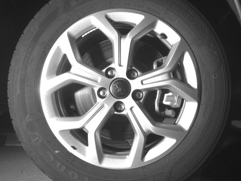 Used 2025 Jeep Compass Latitude AWD/4WD image 13