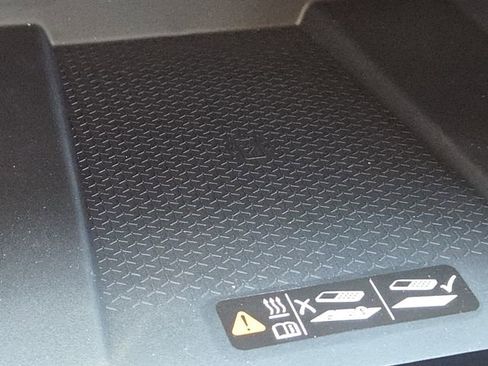 New 2026 Chevrolet Traverse LT w/ Driver Confidence Package image 8