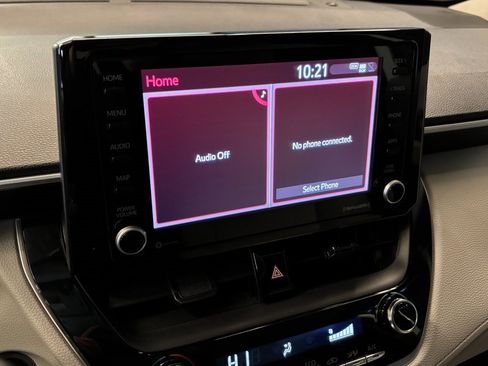 Used 2022 Toyota Corolla Cross LE w/ Black Badges Package (TMS) image 13