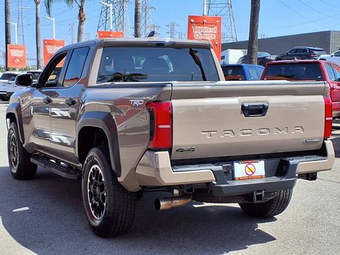 Certified 2026 Toyota Tacoma TRD Off-Road AWD/4WD image 4