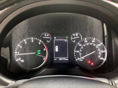 Used 2023 Lexus GX 460 Premium w/ Premium Package AWD/4WD image 27