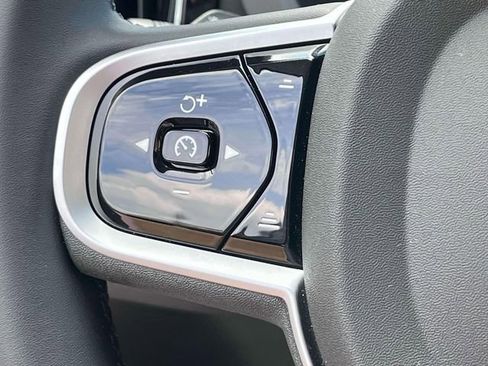 Used 2026 Volvo XC60 B5 Plus w/ Protection Package Premier AWD/4WD image 29