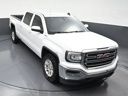 Used 2018 GMC Sierra 1500 SLE w/ Suspension Package, Off-Road AWD/4WD image 25