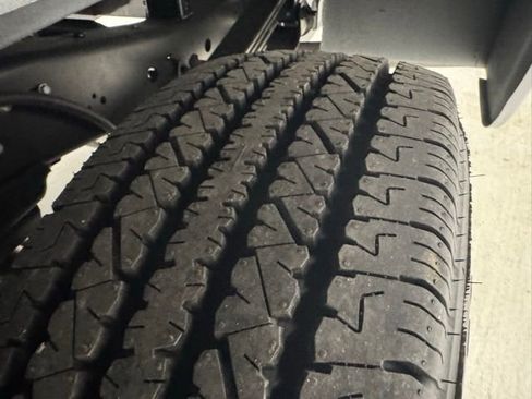 New 2025 Chevrolet Express 3500 w/ Power Convenience Package image 40