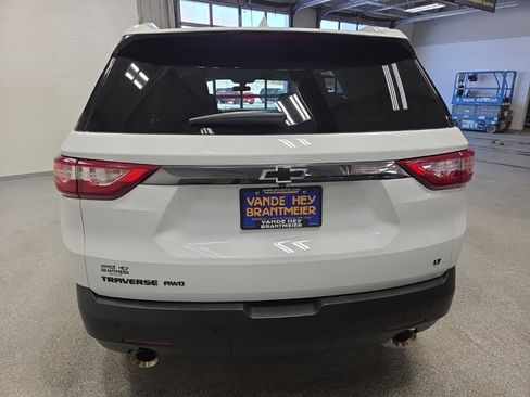 Used 2018 Chevrolet Traverse LT w/ LPO, Blackout Package image 6