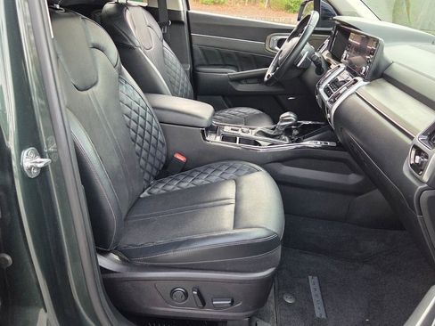 Used 2022 Kia Sorento SX Prestige image 14