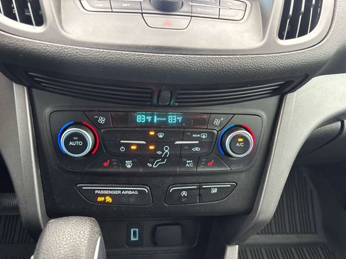 Used 2018 Ford Escape SE w/ SE Sync 3 Package image 23