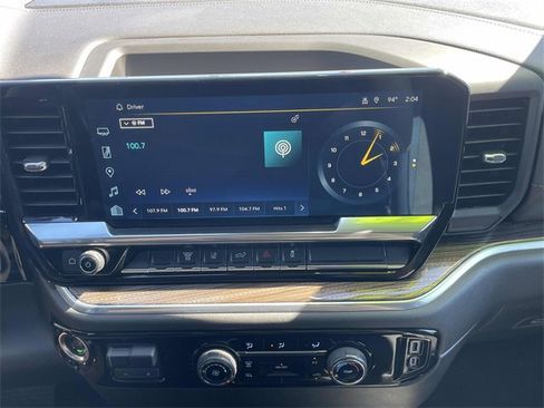 Used 2024 Chevrolet Silverado 2500 LT image 12