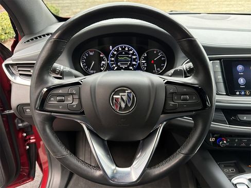 Used 2024 Buick Enclave Premium image 27