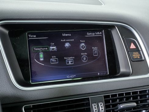 Used 2016 Audi Q5 2.0T Premium Plus w/ Technology Package image 13