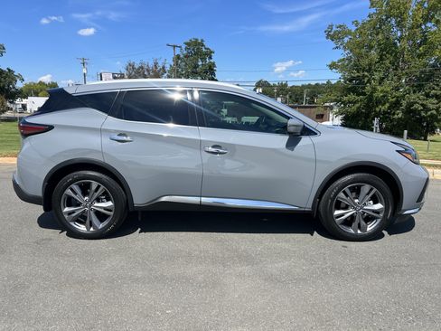 Used 2024 Nissan Murano Platinum w/ Cargo Package FWD image 10