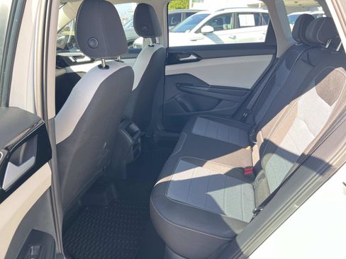 Certified 2025 Volkswagen Taos S image 19