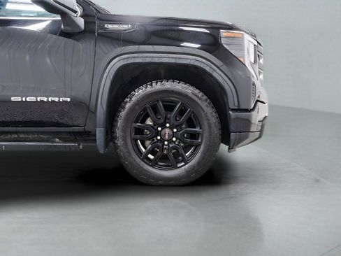 Used 2024 GMC Sierra 1500 Pro w/ Graphite Edition AWD/4WD image 7