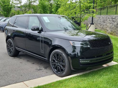 New 2026 Land Rover Range Rover Long Wheelbase SE AWD/4WD image 10