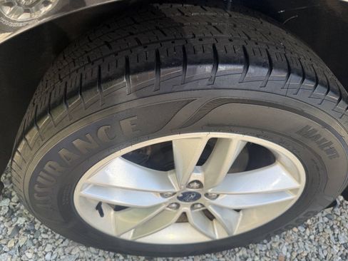 Used 2015 Ford Edge SEL w/ Equipment Group 201A AWD/4WD image 23