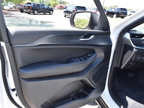 New 2026 Jeep Grand Cherokee Laredo X RWD image 23