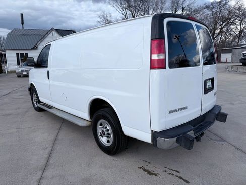 Used 2017 GMC Savana 2500 image 6