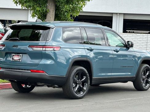 New 2026 Jeep Grand Cherokee L Limited AWD/4WD image 4