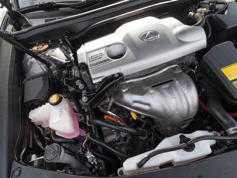 Used 2013 Lexus ES 300h image 33