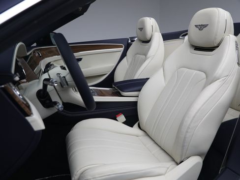 New 2026 Bentley Continental GTC image 24