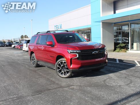 Certified 2024 Chevrolet Suburban RST w/ Luxury Package image 2