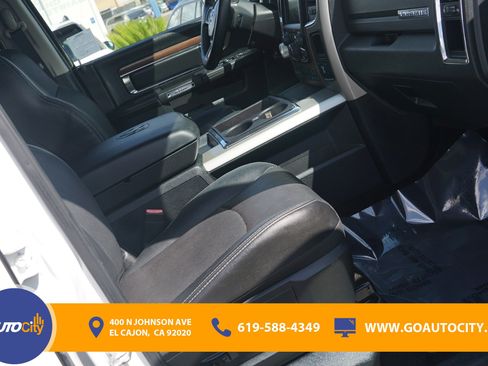 Used 2015 RAM 1500 Laramie w/ Convenience Group image 8