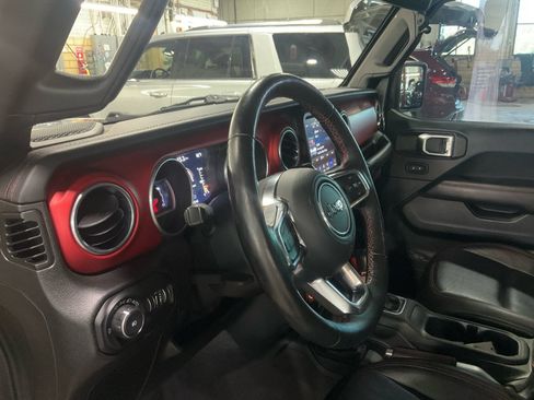 Used 2018 Jeep Wrangler Unlimited Rubicon AWD/4WD image 31