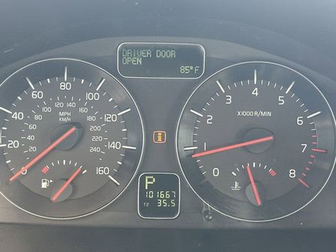 Used 2008 Volvo C70 T5 image 26