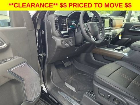 New 2026 Chevrolet Silverado 2500 High Country w/ High Country Premium Package AWD/4WD image 16