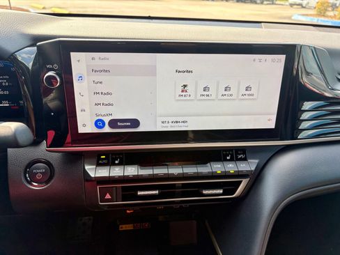 Used 2025 Toyota Camry XSE FWD image 13