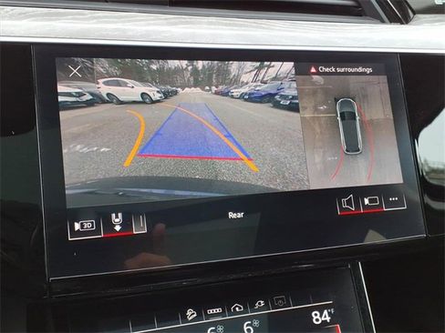 Used 2022 Audi e-tron Premium w/ Convenience Plus Package image 21