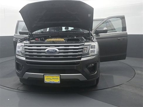 Used 2020 Ford Expedition Max XLT image 37