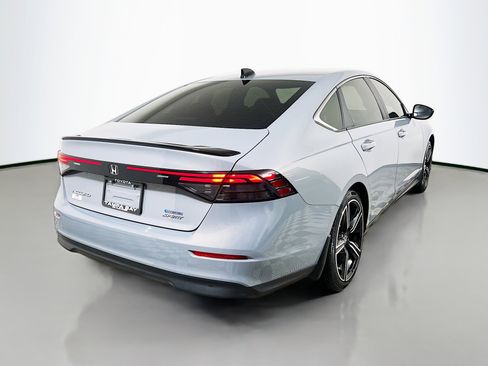 Used 2023 Honda Accord Sport image 4