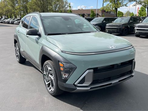 New 2026 Hyundai Kona SEL Premium image 4