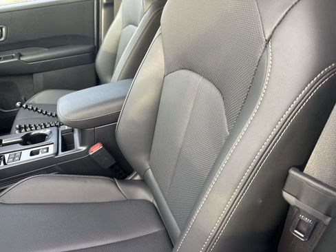 New 2026 Subaru Outback Limited image 9