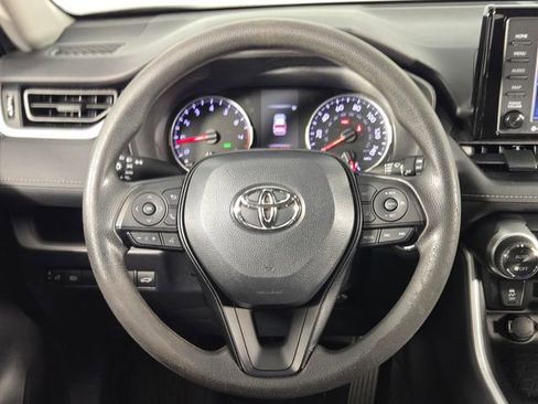 Used 2022 Toyota RAV4 XLE w/ Convenience Package FWD image 22
