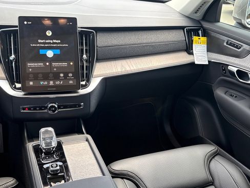 New 2026 Volvo XC90 B5 Ultra w/ Protection Package Premier image 12