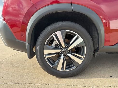 Used 2023 Nissan Rogue SL w/ SL Premium Package FWD image 12