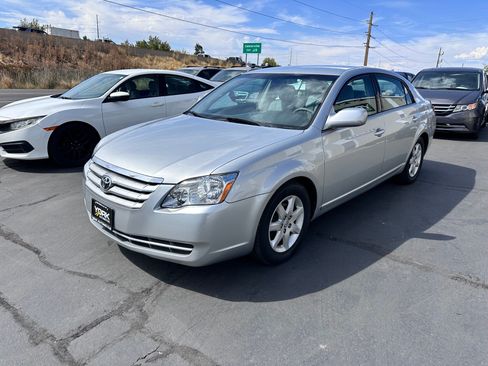 Used 2007 Toyota Avalon XL FWD image 2