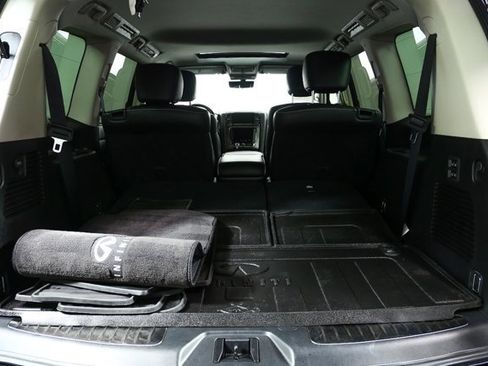 Used 2021 INFINITI QX80 Premium Select w/ All-Season Package image 25