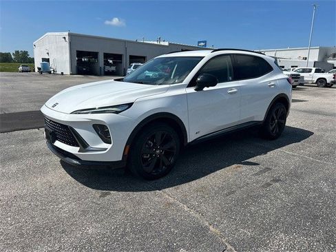 Used 2024 Buick Envision Sport Touring image 9