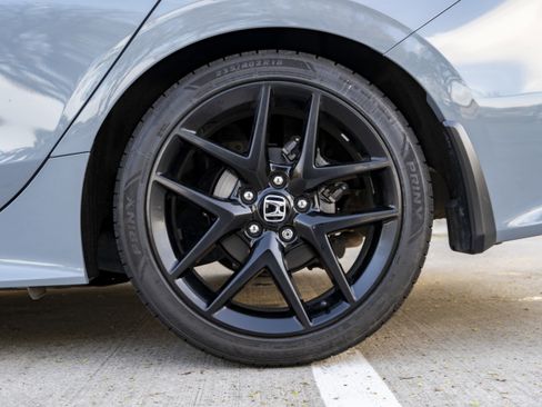 Used 2024 Honda Civic Sport image 15