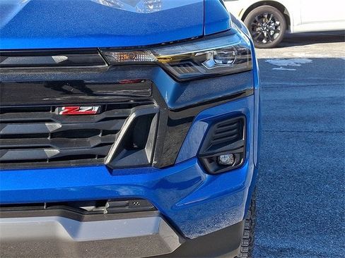 Used 2024 Chevrolet Colorado Z71 w/ Z71 Convenience Package 2 image 9